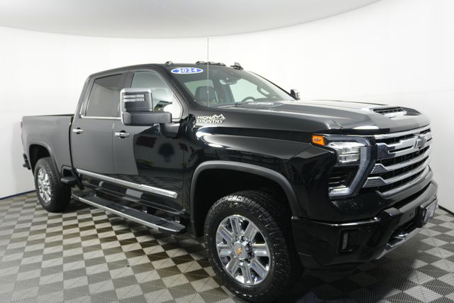 2024 Chevrolet Silverado HD High Country's photo