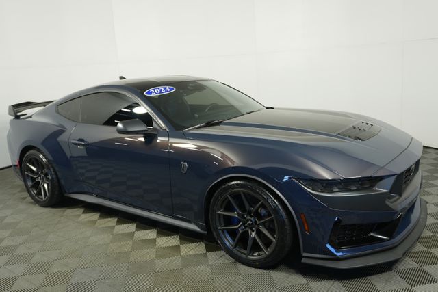 2024 Ford Mustang Dark Horse's photo