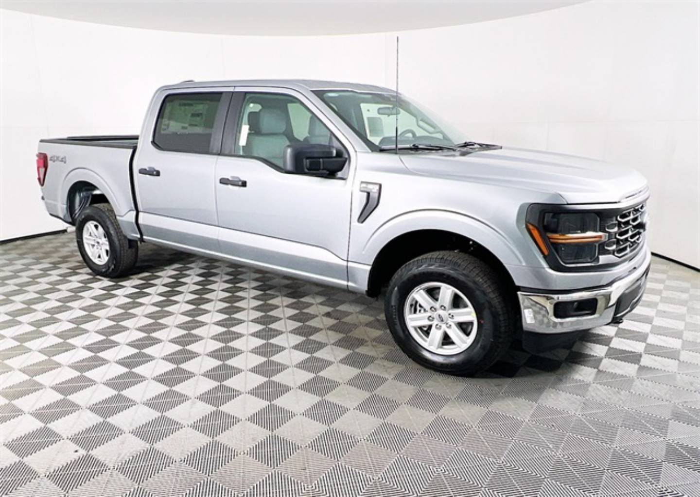 2026 Ford F-150 XL's photo