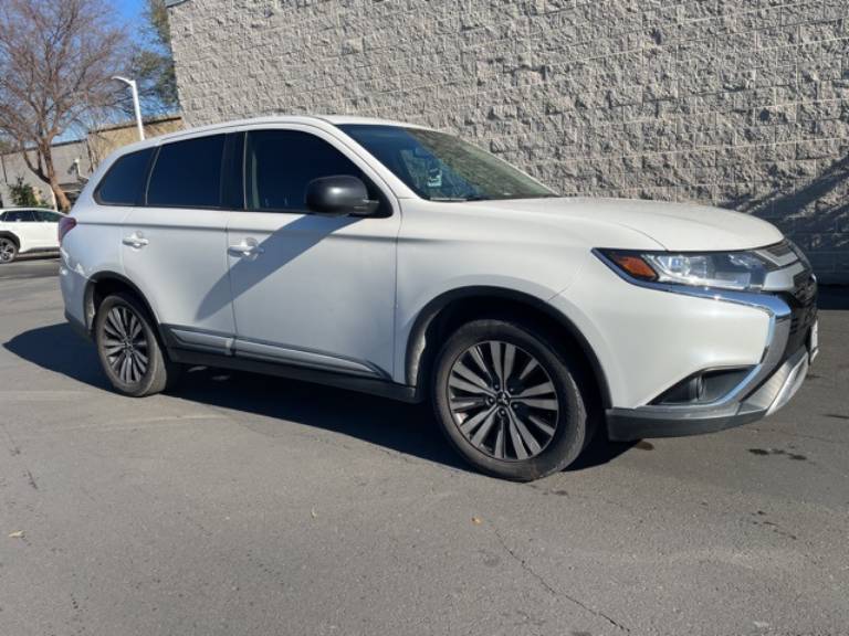2019 Mitsubishi Outlander ES