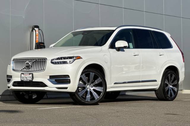 2024 Volvo XC90 Recharge Plug-In Hybrid T8 Plus Bright Theme 7 Passenger