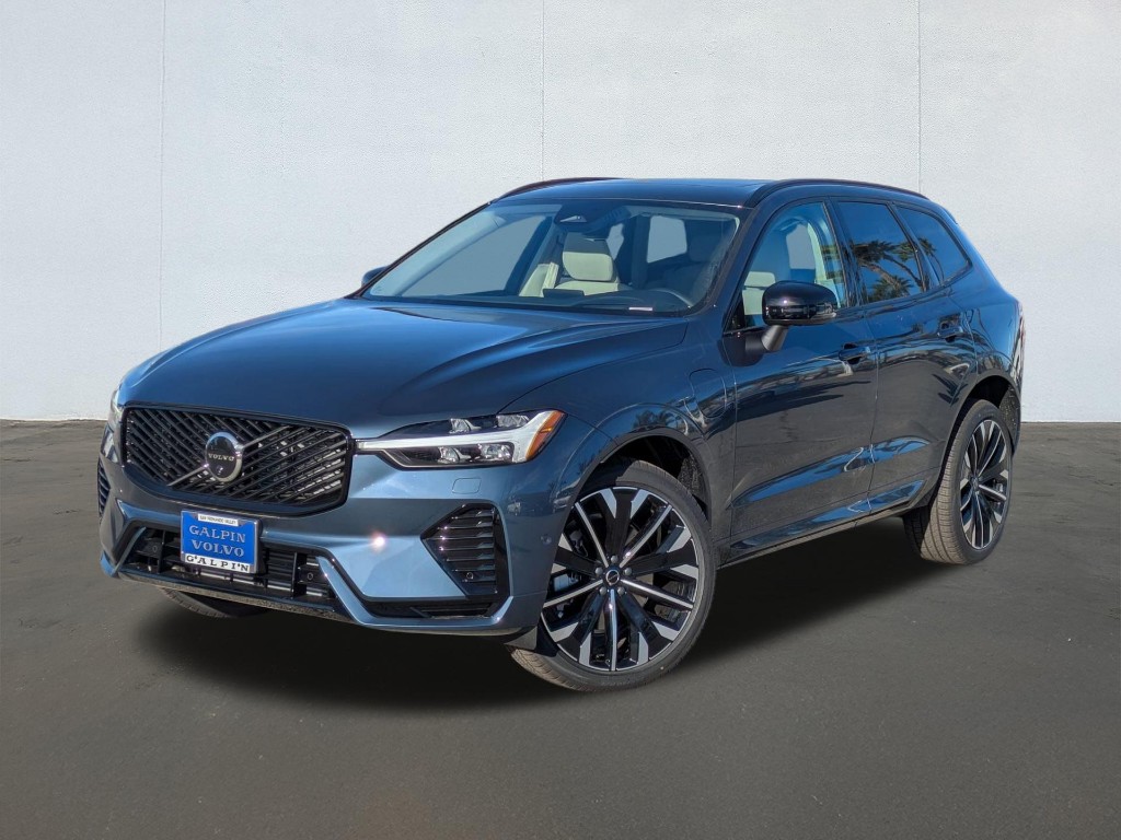 2026 Volvo XC60 Plug-In Hybrid T8 Ultra Dark