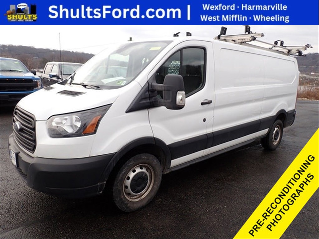 2019 Ford Transit Base's photo