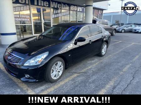 2015 INFINITI Q40 Base