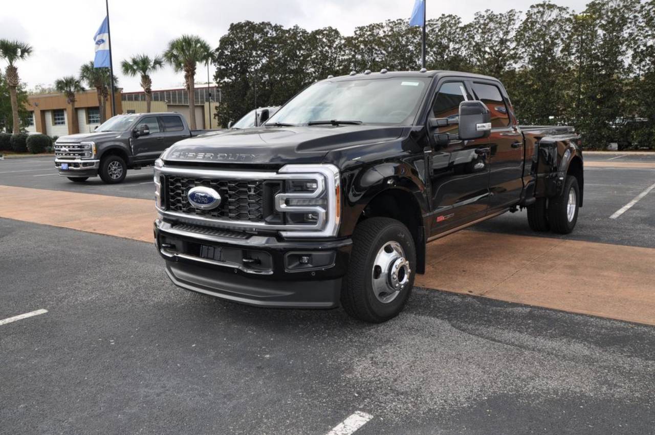 2026 Ford F-350 Base's photo