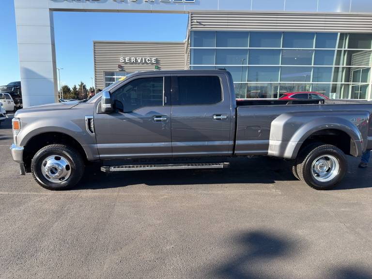 2022 Ford F-350 LARIAT