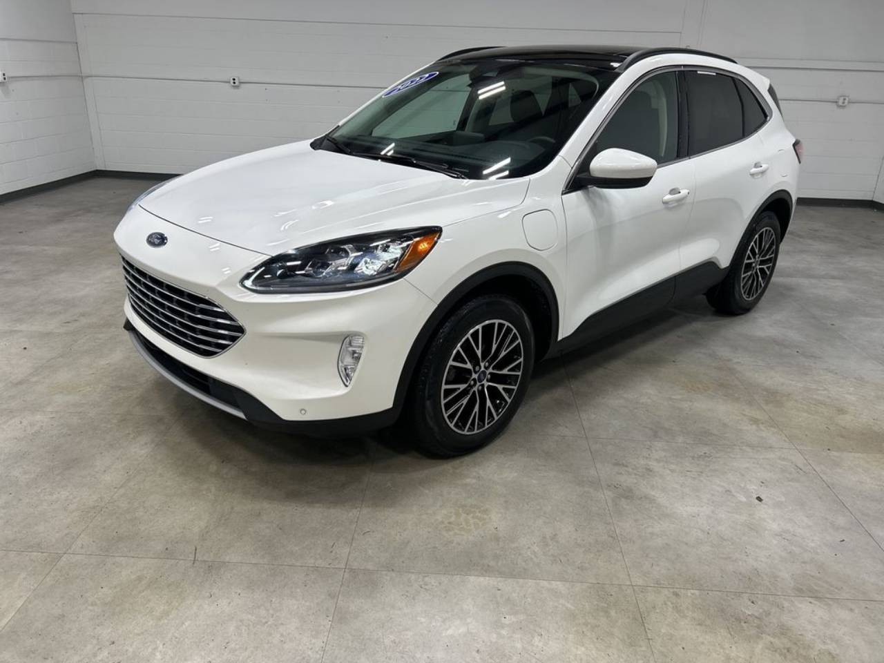 2022 Ford Escape SEL's photo