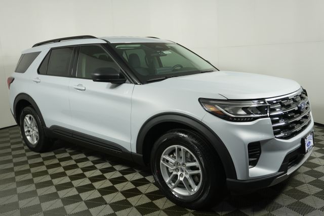 2026 Ford Explorer Active's photo