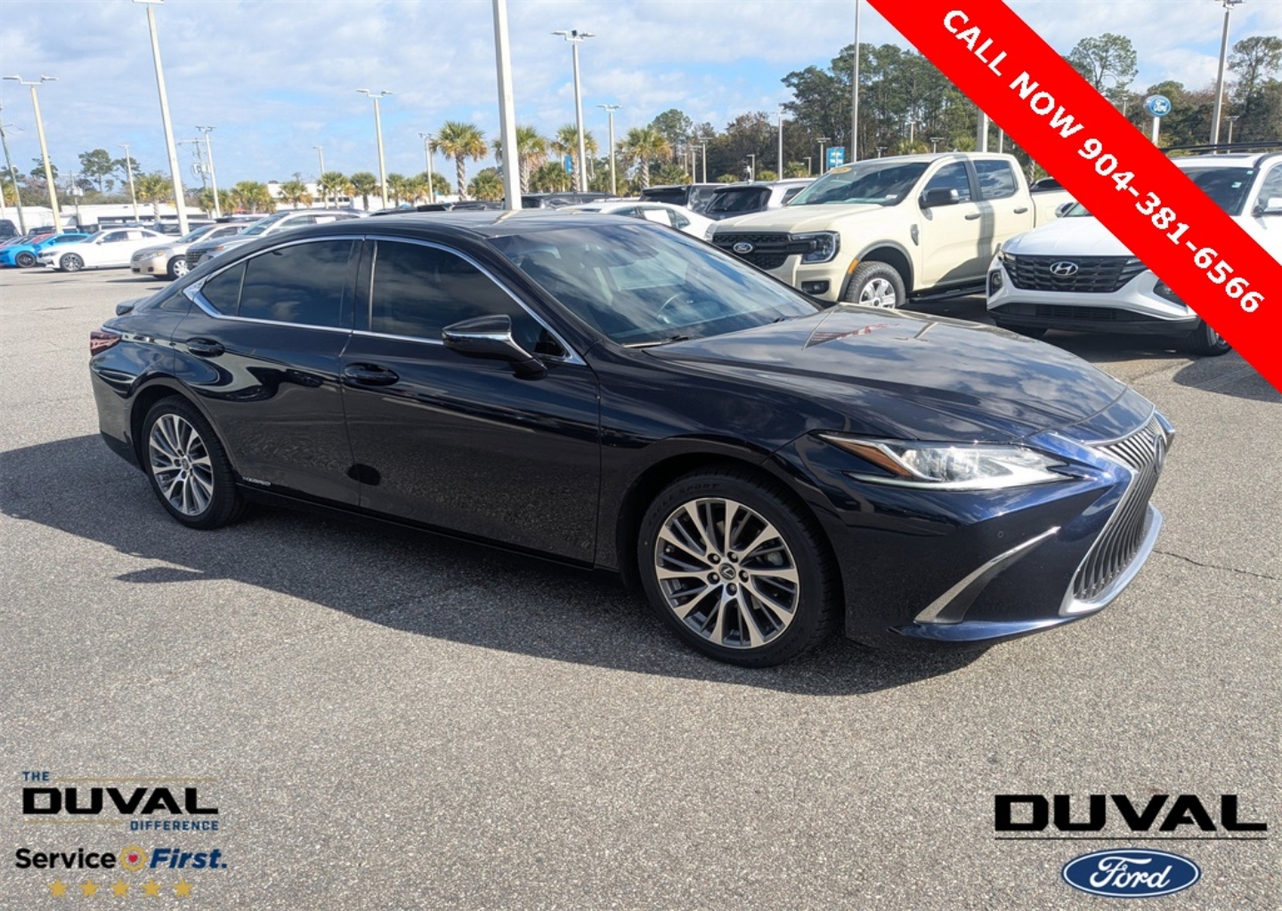 2021 Lexus ES Base's photo