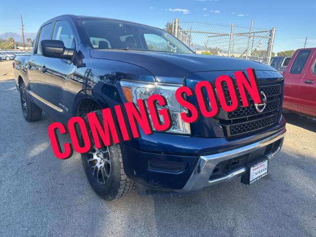 2022 Nissan Titan SV