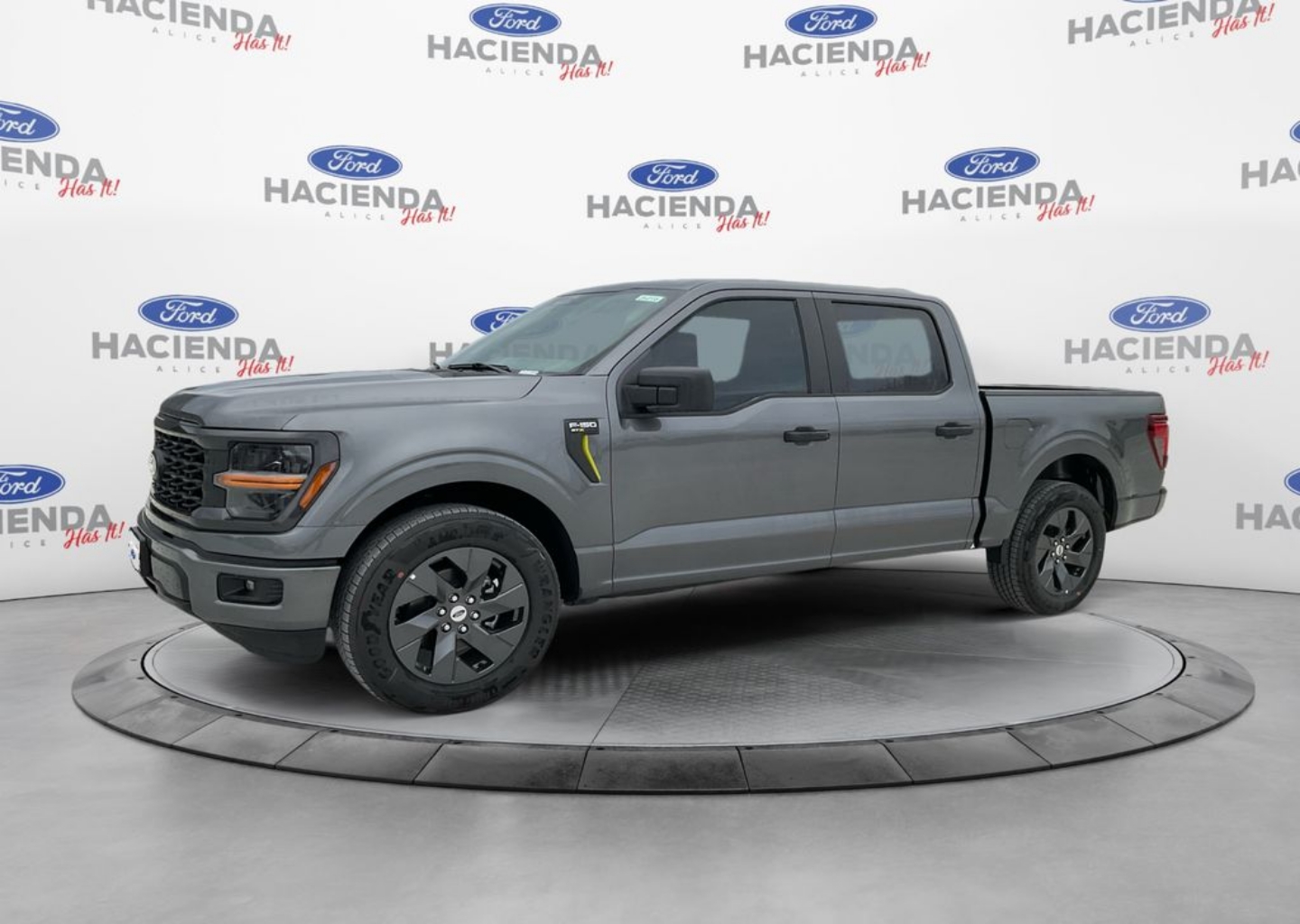 2025 Ford F-150 STX's photo