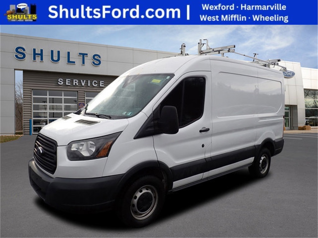 2016 Ford Transit Base's photo