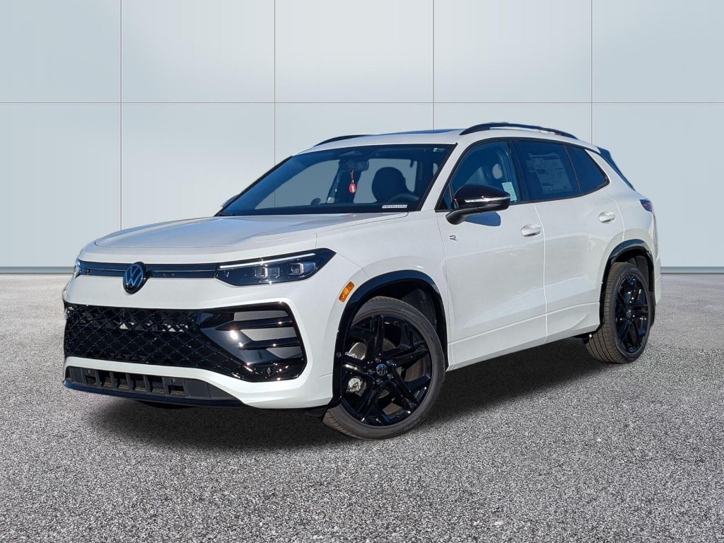 2026 Volkswagen Tiguan SE R-Line Black