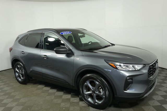 Certified 2025 Ford Escape ST-Line with VIN 1FMCU9MN2SUA10922 for sale in Kansas City