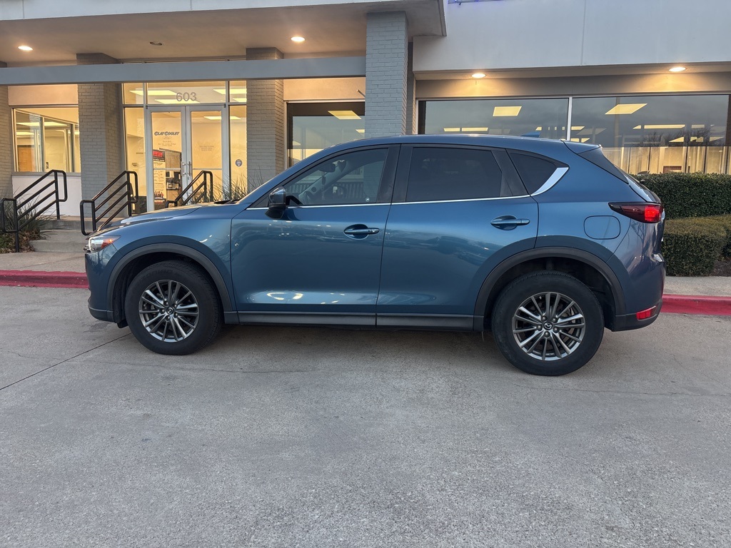 2017 Mazda CX-5 Touring's photo