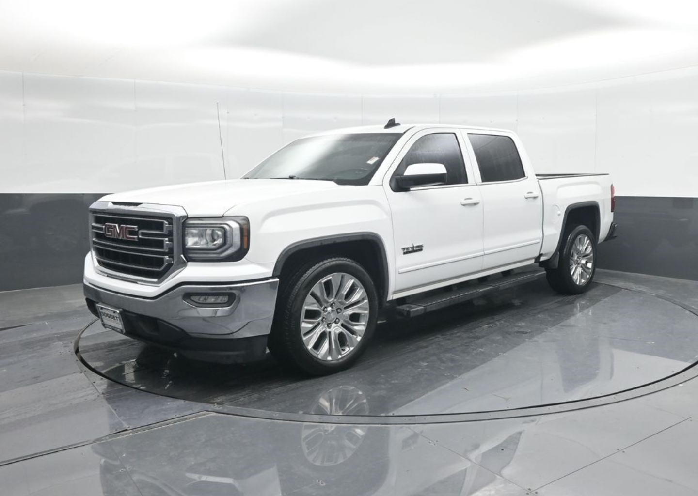 2016 GMC Sierra SLE's photo