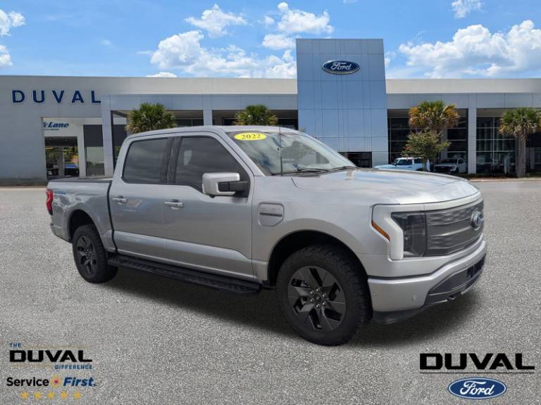 2022 Ford F-150 Lightning LARIAT