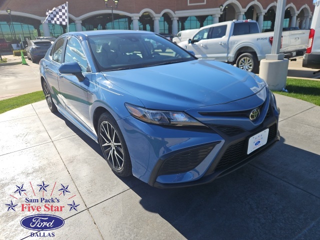 Used 2024 Toyota Camry SE