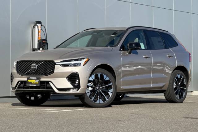 2026 Volvo XC60 B5 Plus