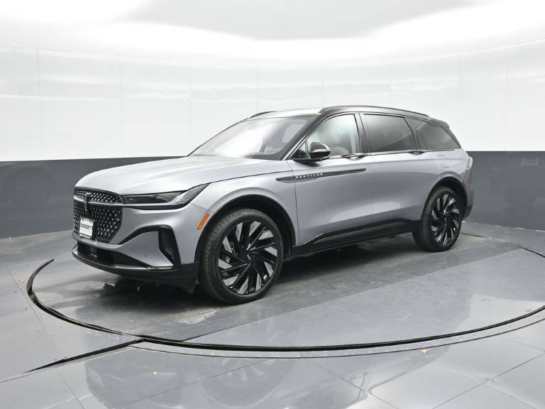 2025 Lincoln Nautilus Reserve