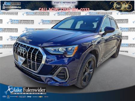 2022 Audi Q3 Premium