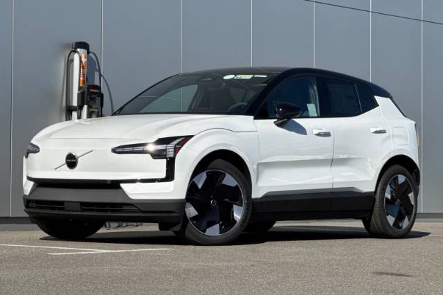 2026 Volvo EX30 Twin Motor Performance Plus