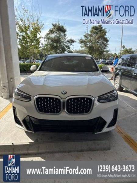 2023 BMW X4 xDrive30i