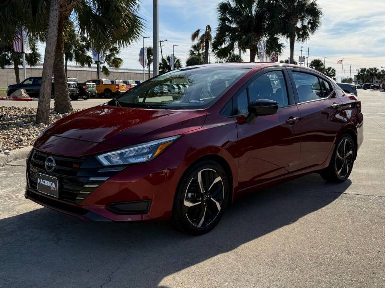 2023 Nissan Versa 1.6 SR