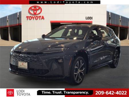 2025 Toyota Crown Signia XLE