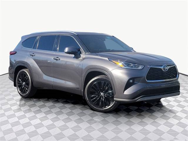 2023 Toyota Highlander Hybrid Platinum