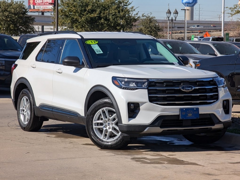 2026 Ford Explorer Active w/200A Pkg