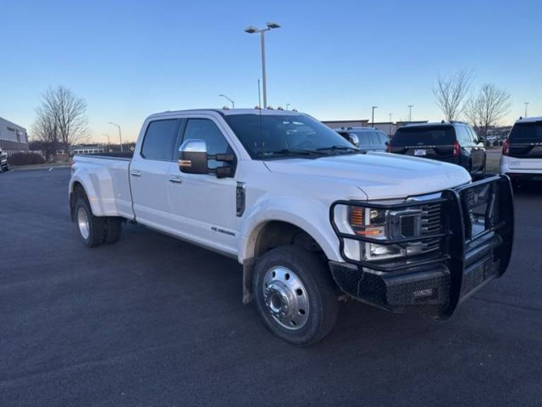 2022 Ford Super Duty F-450 DRW Platinum