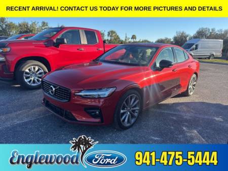 2021 Volvo S60 T5 Momentum