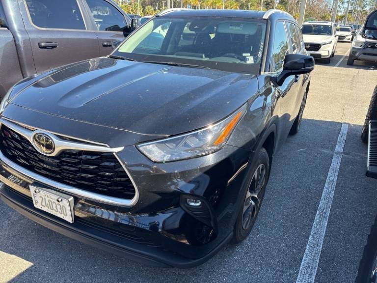2024 Toyota Highlander XLE