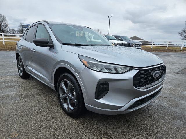 Used 2024 Ford Escape ST-Line with VIN 1FMCU9MN4RUA25397 for sale in Kansas City