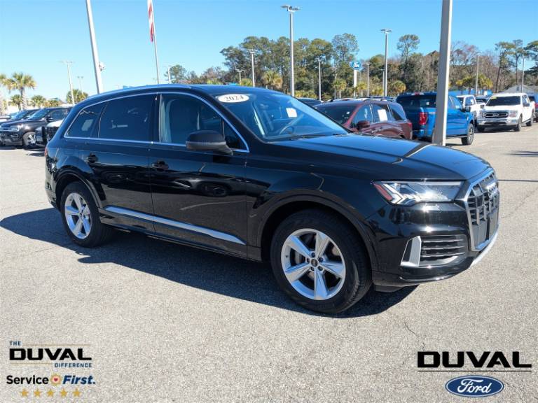 2024 Audi Q7 45 Premium Plus