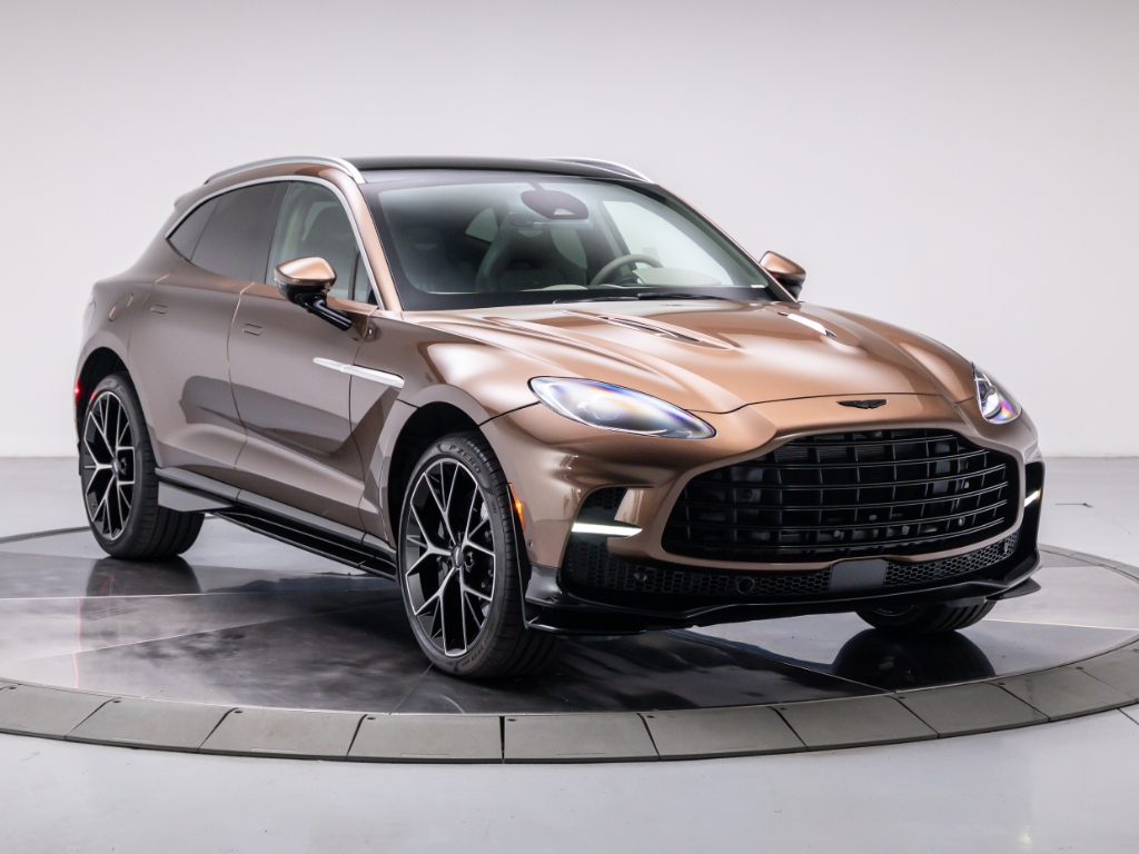 2026 Aston Martin DBX 707