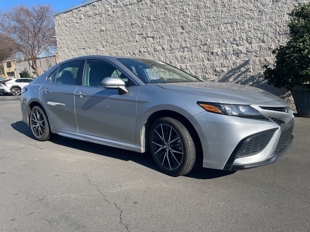 Used 2024 Toyota Camry SE
