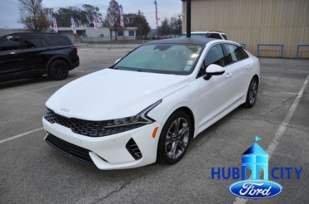 2022 Kia K5 EX