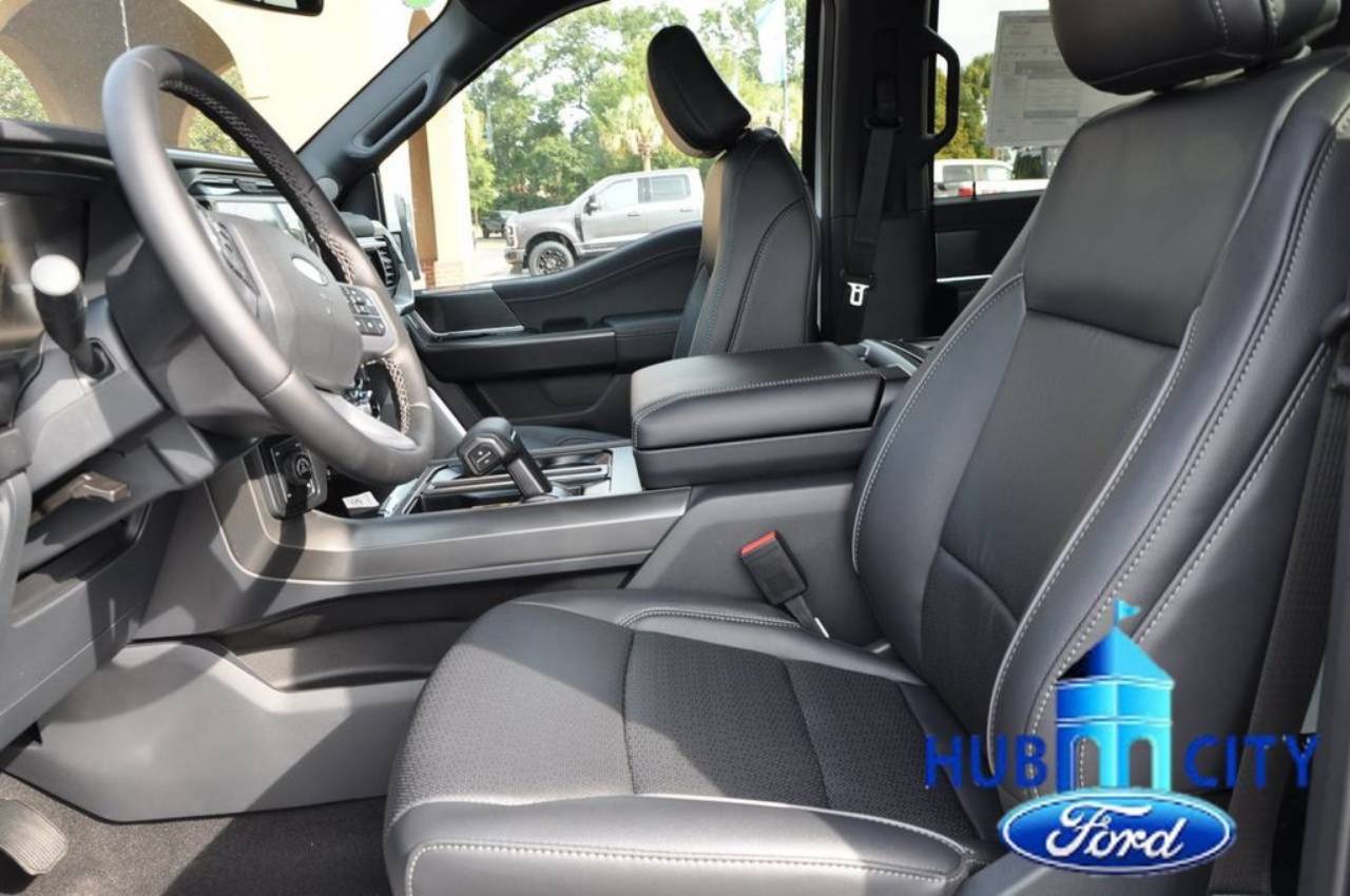 2025 Ford F-150 Lariat - Photo 10