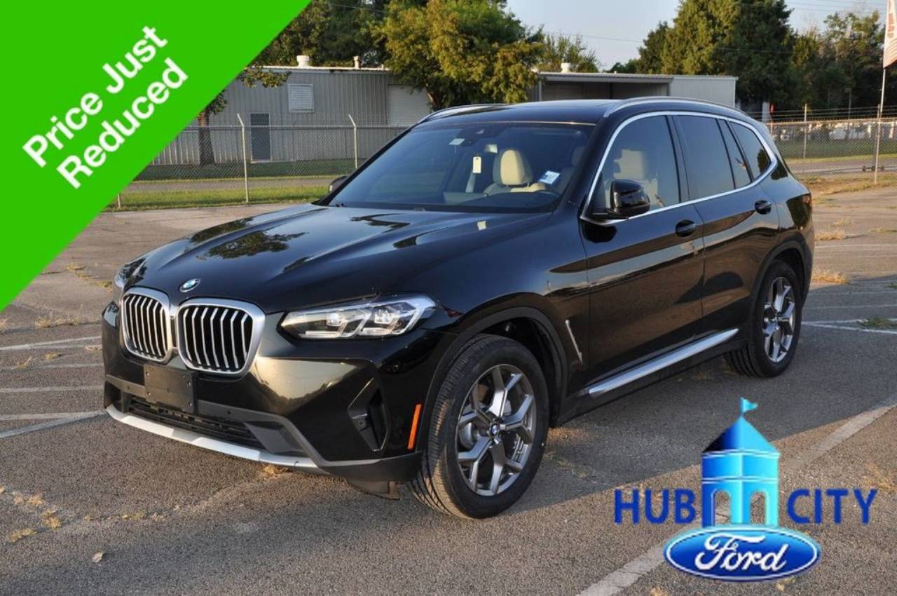 2022 BMW X3 sDrive30i's photo
