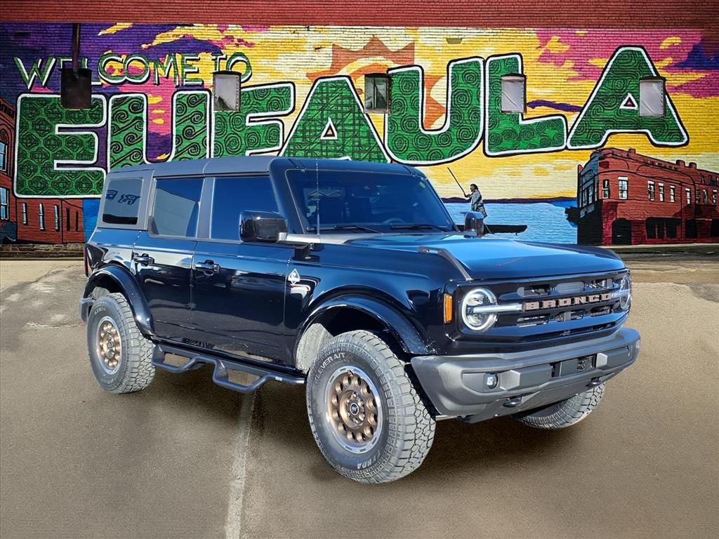 2025 Ford Bronco Outer Banks