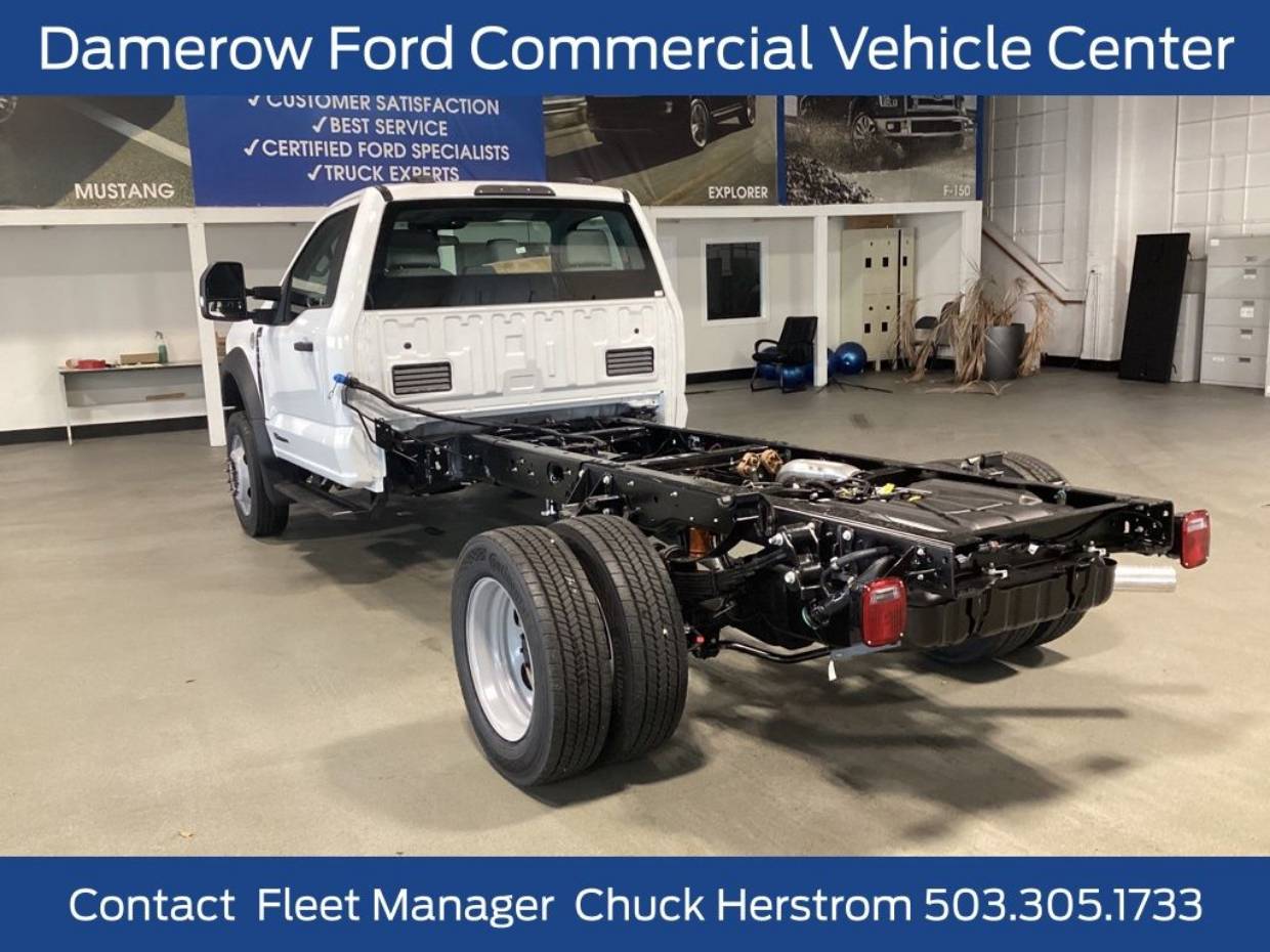 2026 Ford F-450 Super Duty Chassis Cab XL