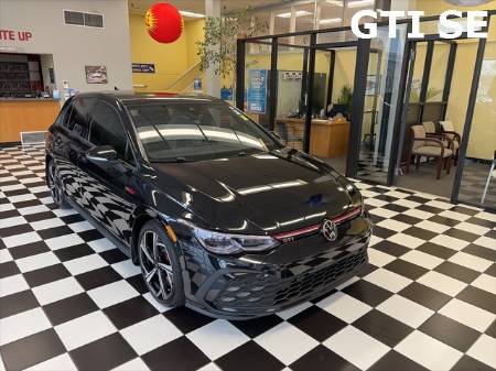 2024 Volkswagen Golf GTI SE