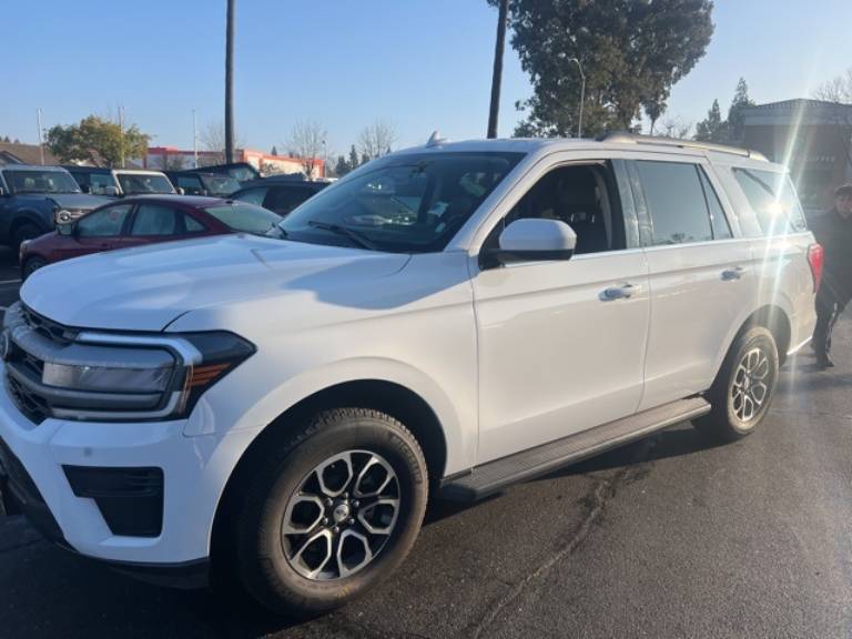 2024 Ford Expedition XLT