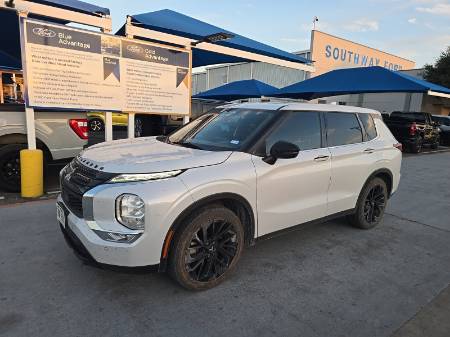 2022 Mitsubishi Outlander SE