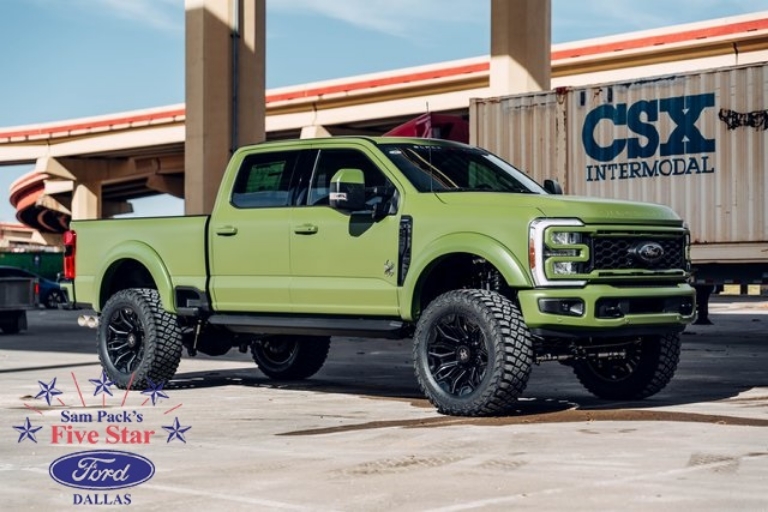 2026 Ford F-250SD Black Widow