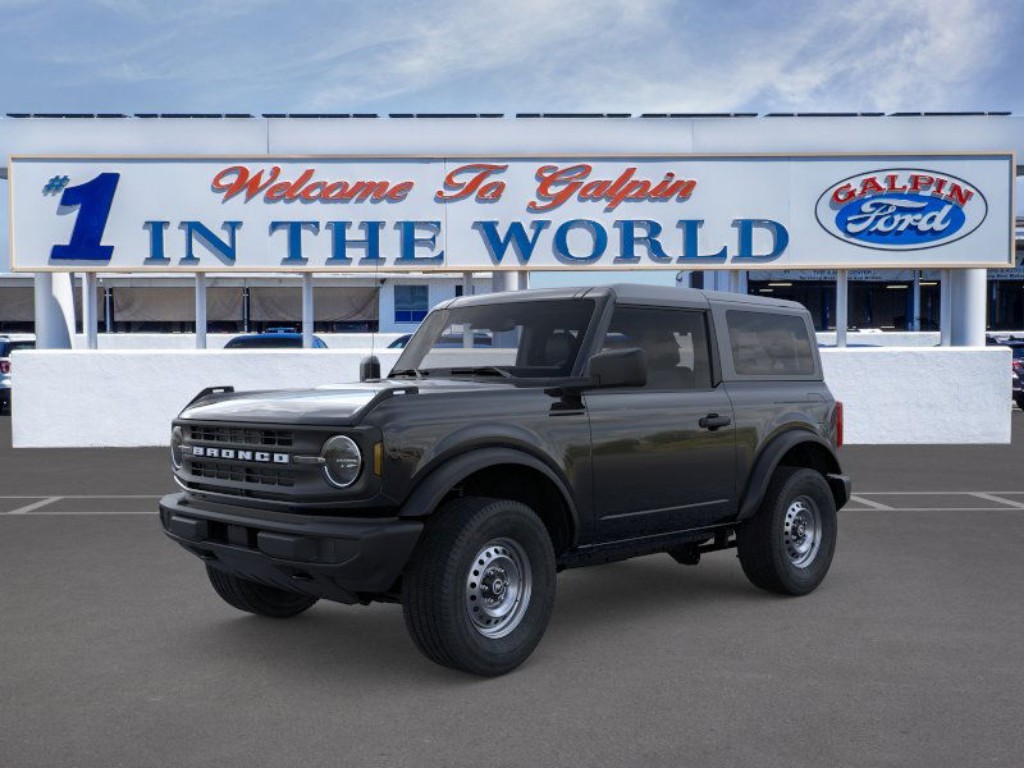 2025 Ford Bronco Base