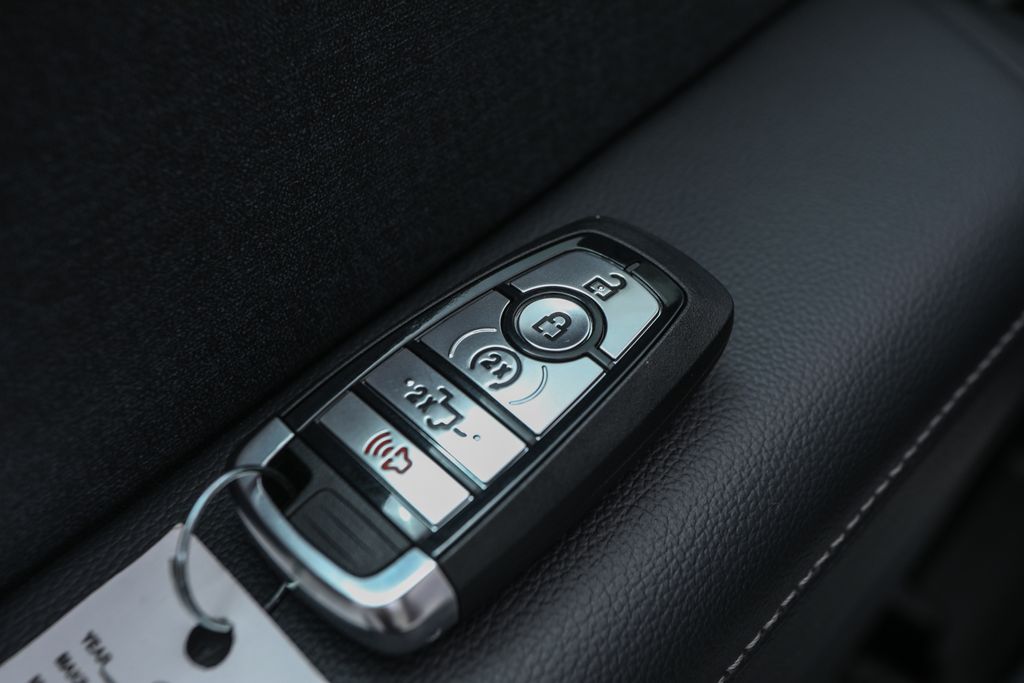 2025 Ford F-250 Super Duty Lariat - Photo 24