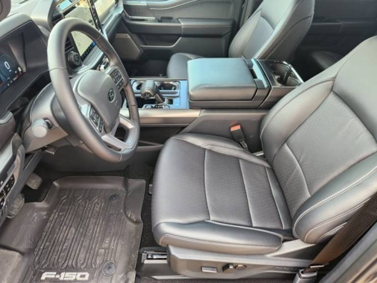 2025 Ford F-150 Lariat - Photo 9